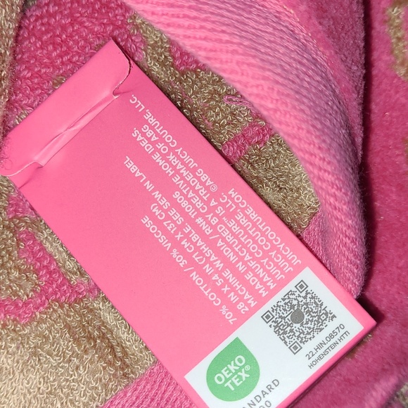 Juicy Couture Pink Crown Towels Set - Picture 5 of 6